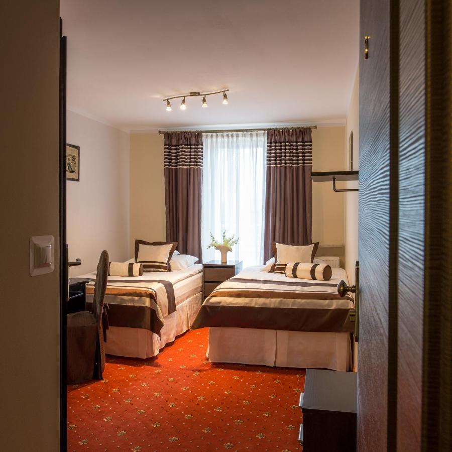 Motel Lesta Lachowka Duza Ngoại thất bức ảnh