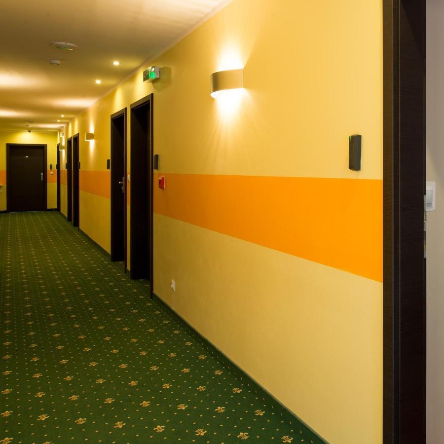 Motel Lesta Lachowka Duza Ngoại thất bức ảnh