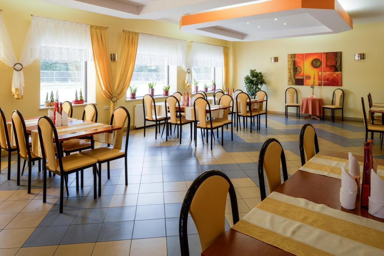 Motel Lesta Lachowka Duza Ngoại thất bức ảnh